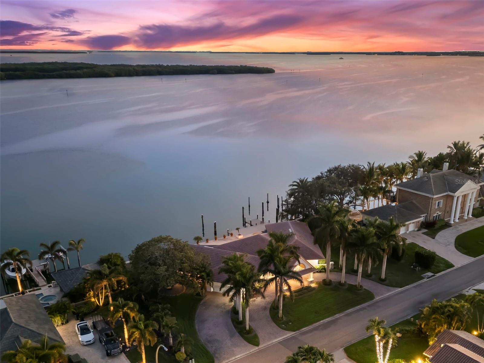 BAYWAY ISLES - Residential