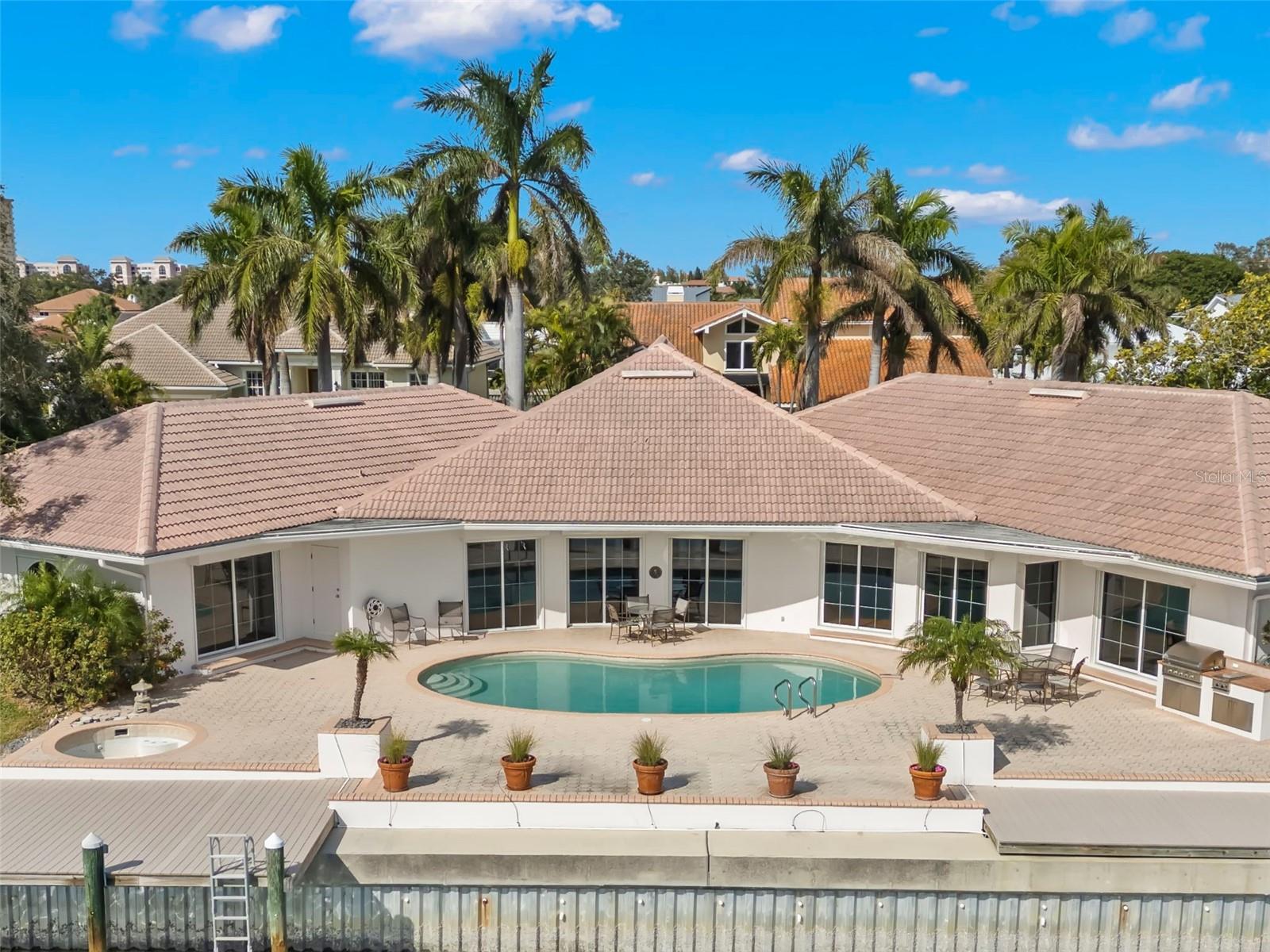 BAYWAY ISLES - Residential
