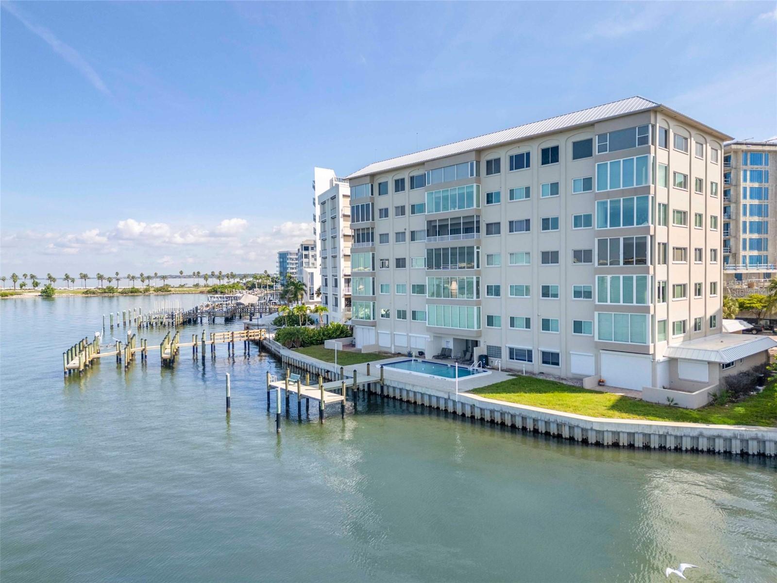 BAY POINT APTS - Residential