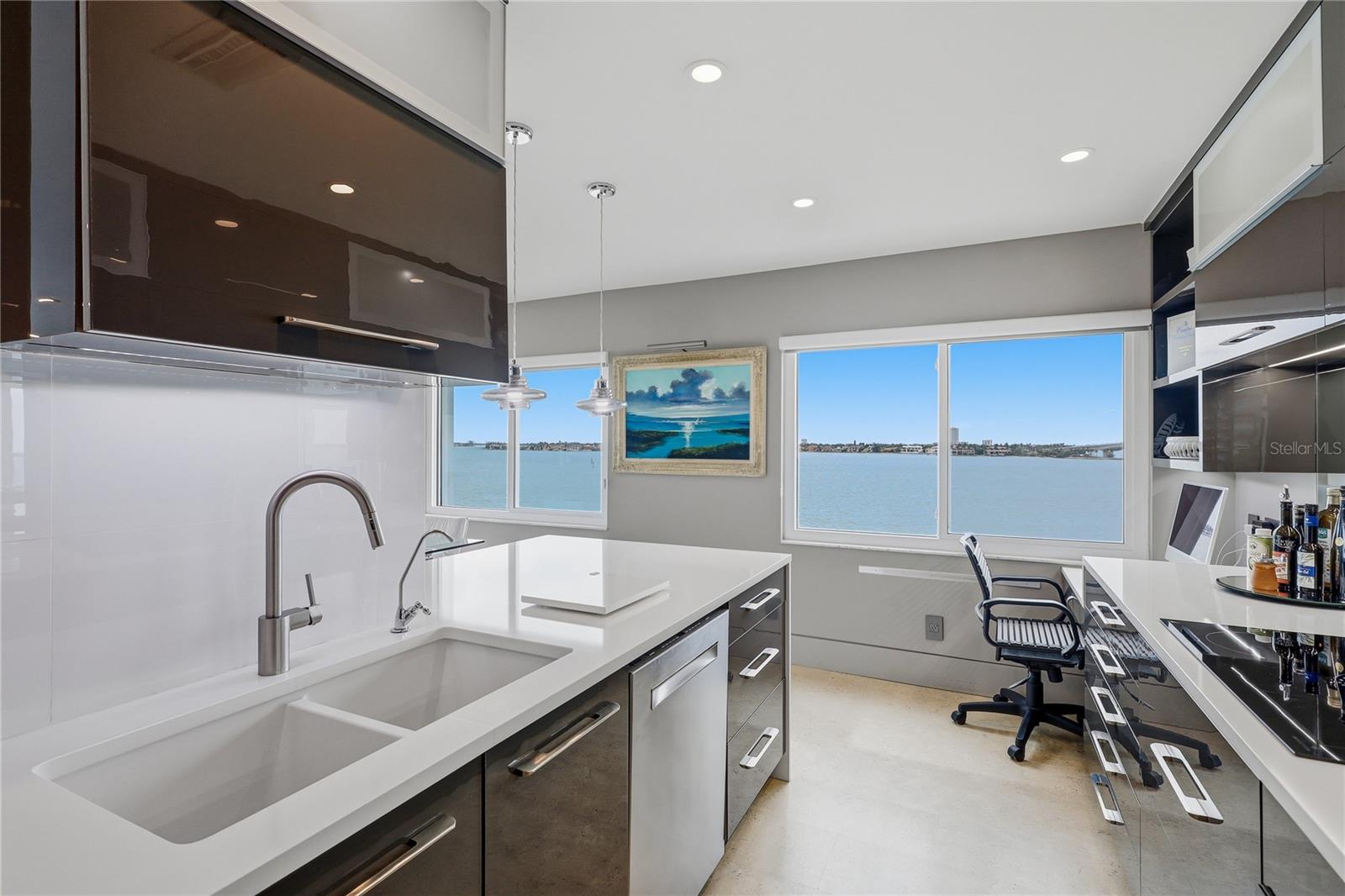 BAY POINT APTS - Residential