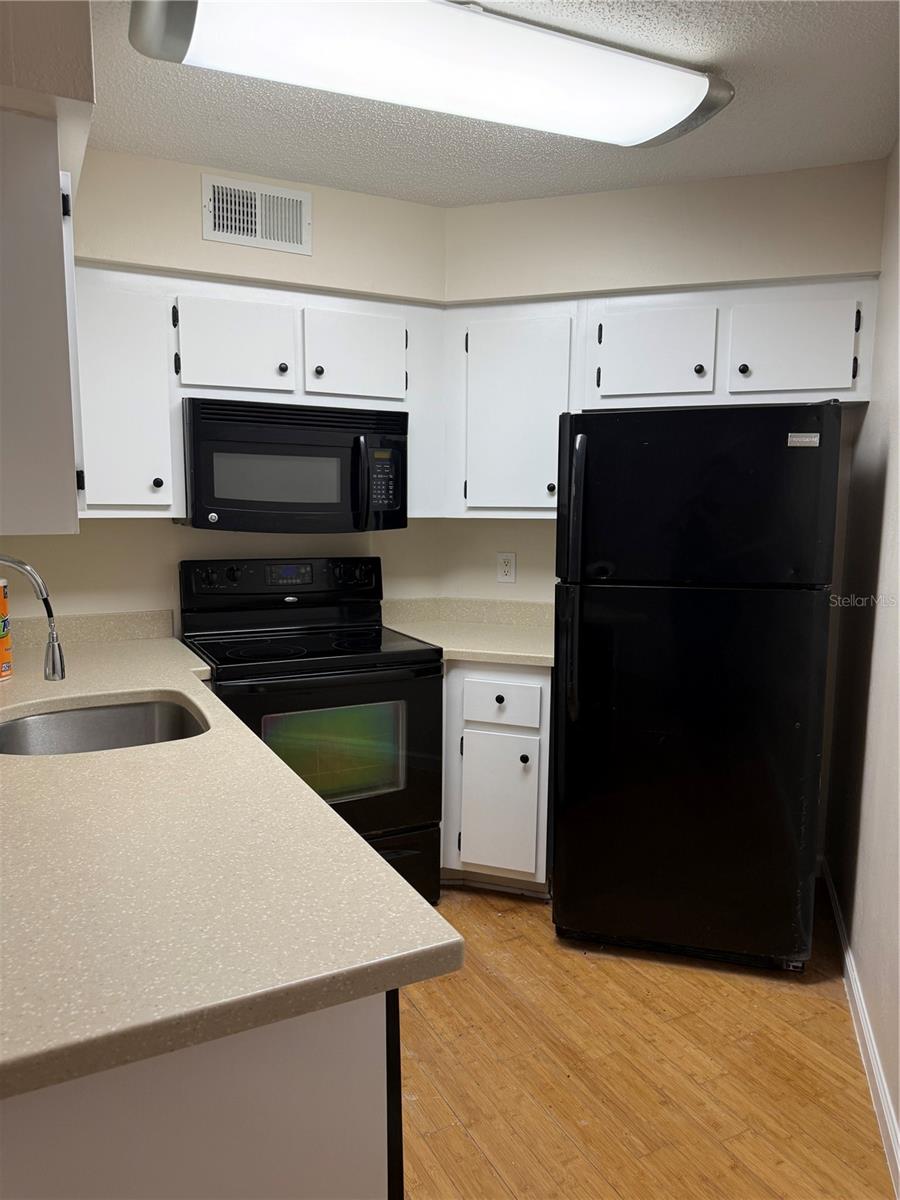 SOUTHPOINTE CONDO - Residential Lease
