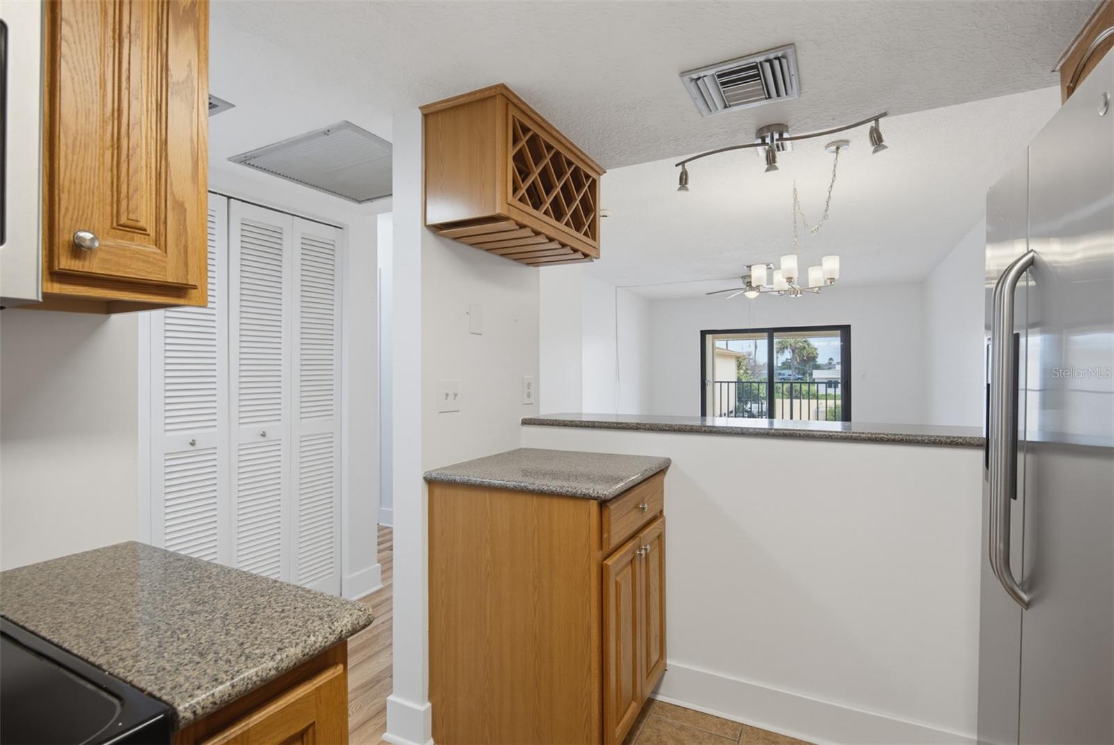 OASIS CONDO - Residential