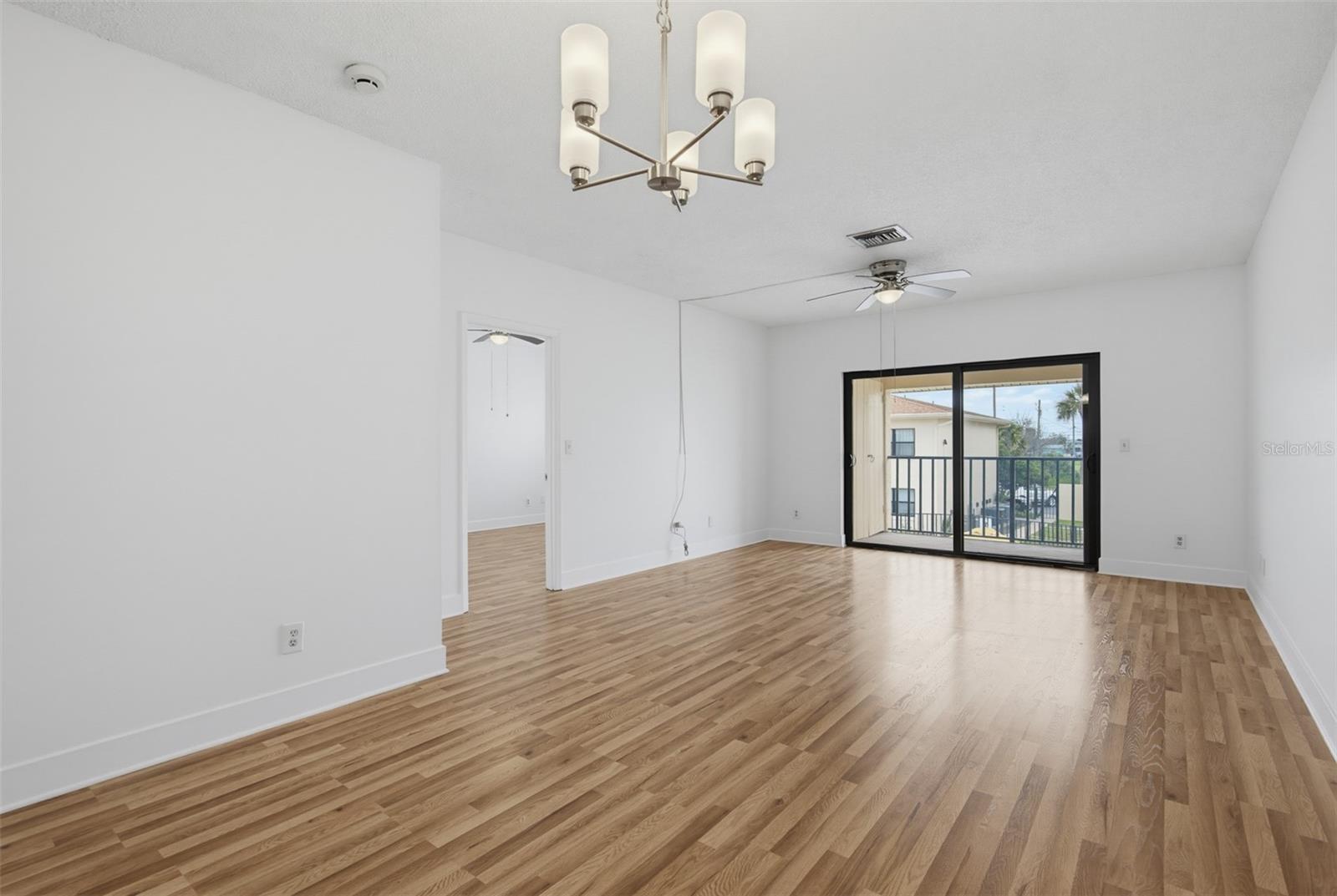 OASIS CONDO - Residential