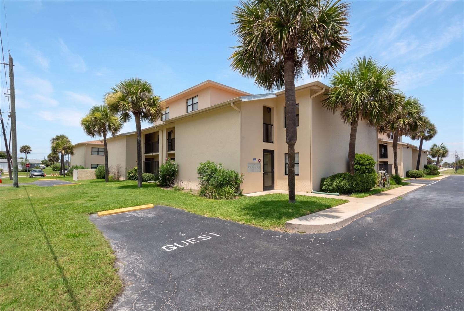 OASIS CONDO - Residential