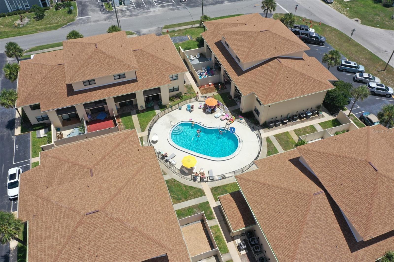 OASIS CONDO - Residential