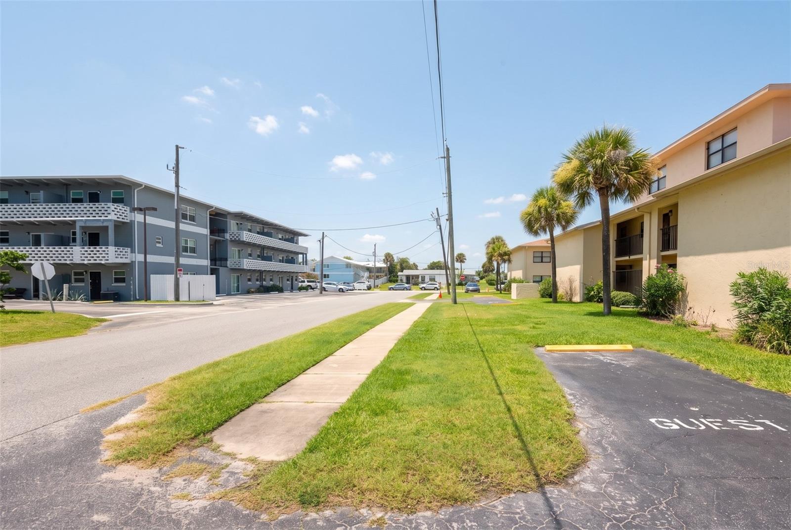 OASIS CONDO - Residential