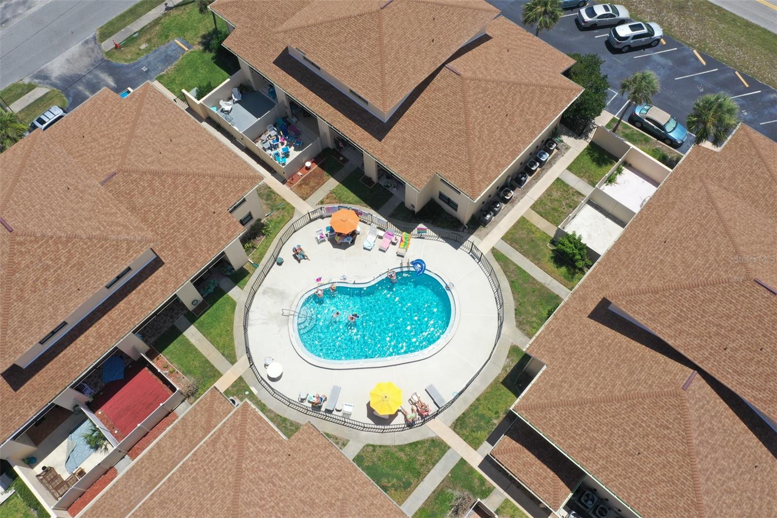 OASIS CONDO - Residential