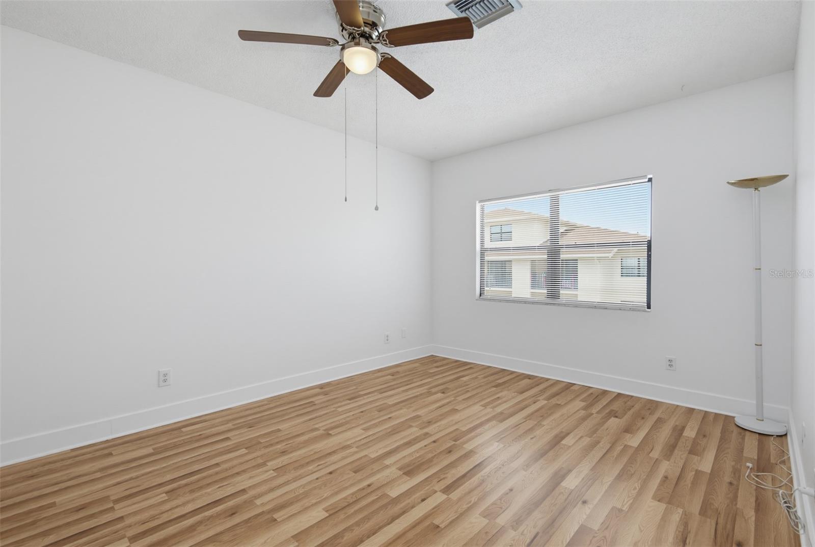 OASIS CONDO - Residential