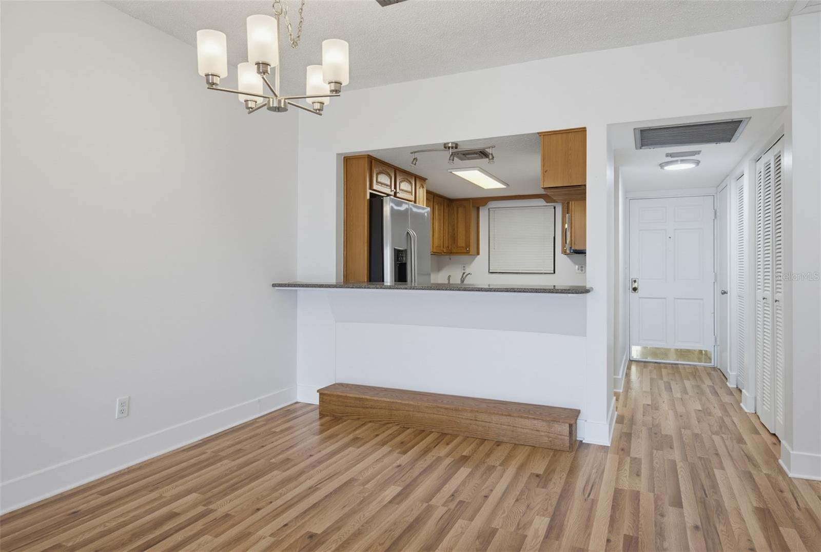 OASIS CONDO - Residential