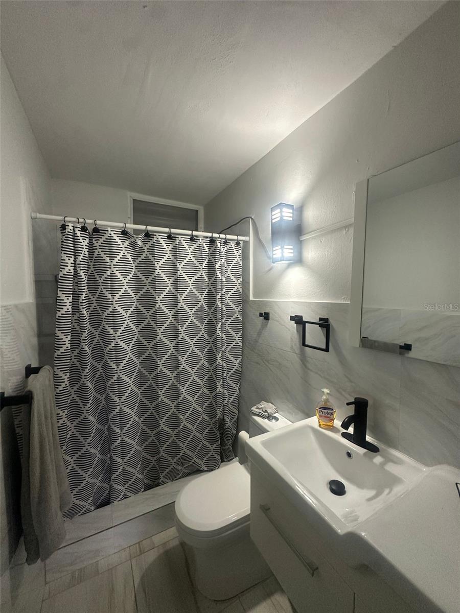 URB. EXTENSIÓN ELIZABETH - Residential