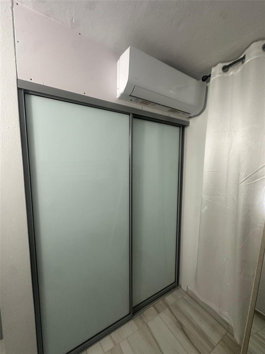URB. EXTENSIÓN ELIZABETH - Residential