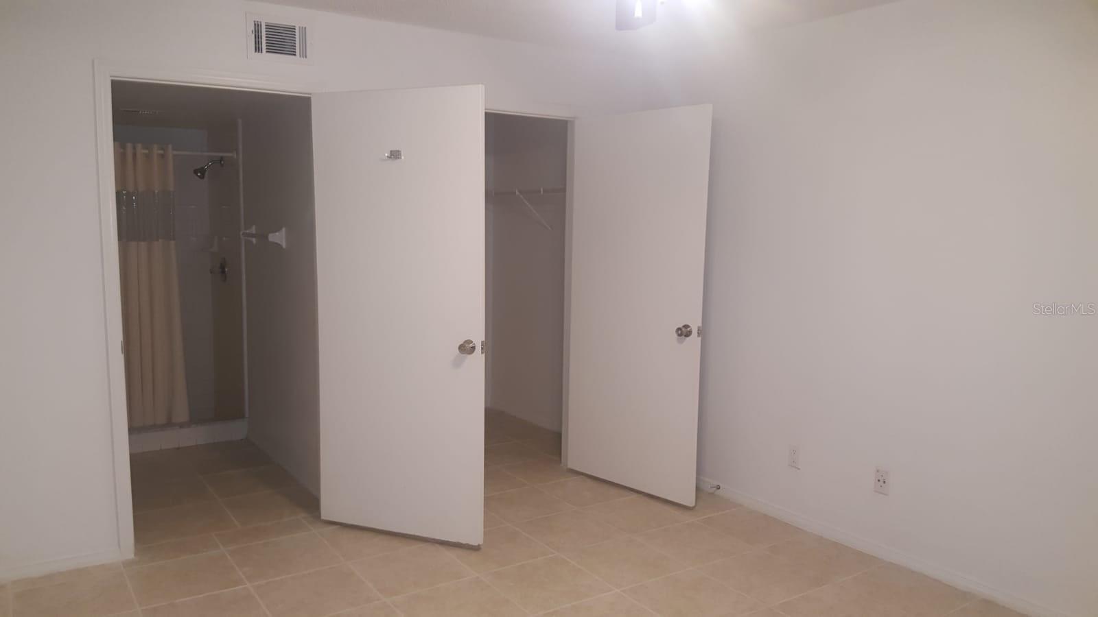 LAKEWOOD AT MEADOW WOODS PH 01 - Residential Lease