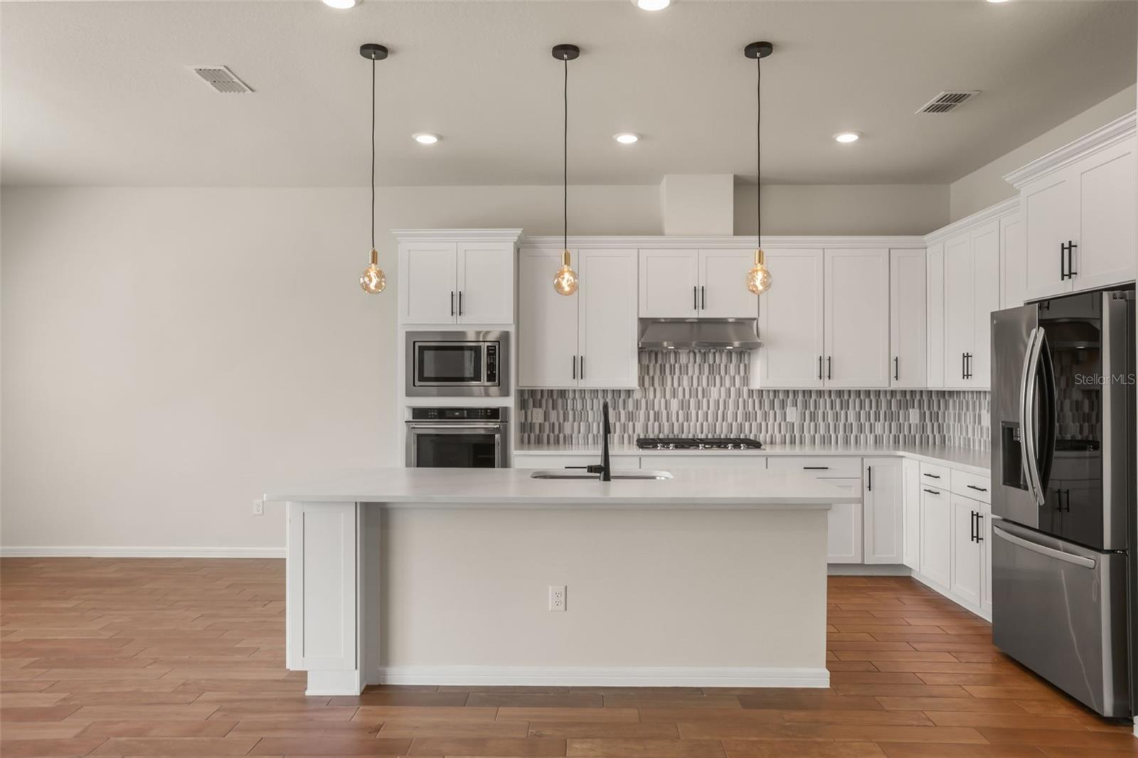 ISLES/LK NONA PH 3A - Residential Lease