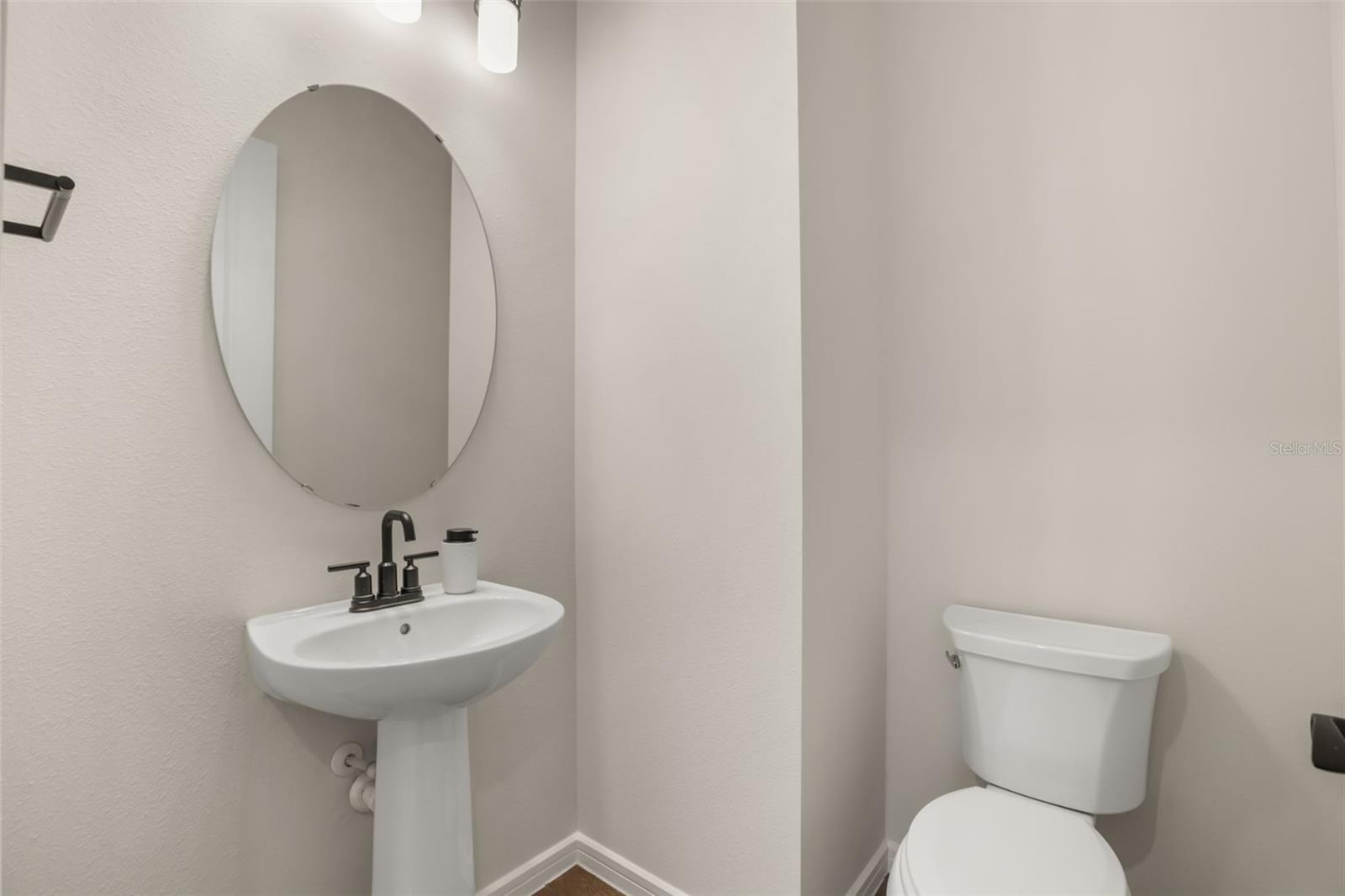 ISLES/LK NONA PH 3A - Residential Lease