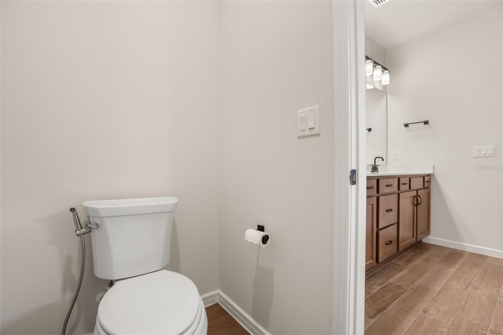 ISLES/LK NONA PH 3A - Residential Lease