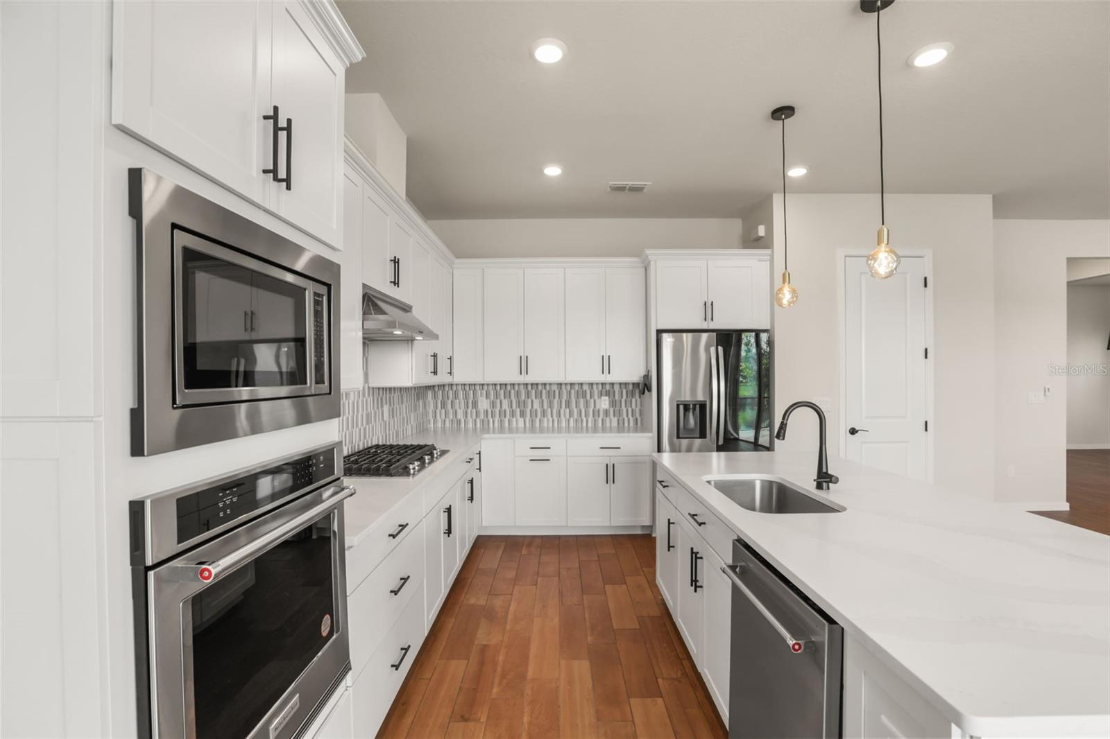 ISLES/LK NONA PH 3A - Residential Lease