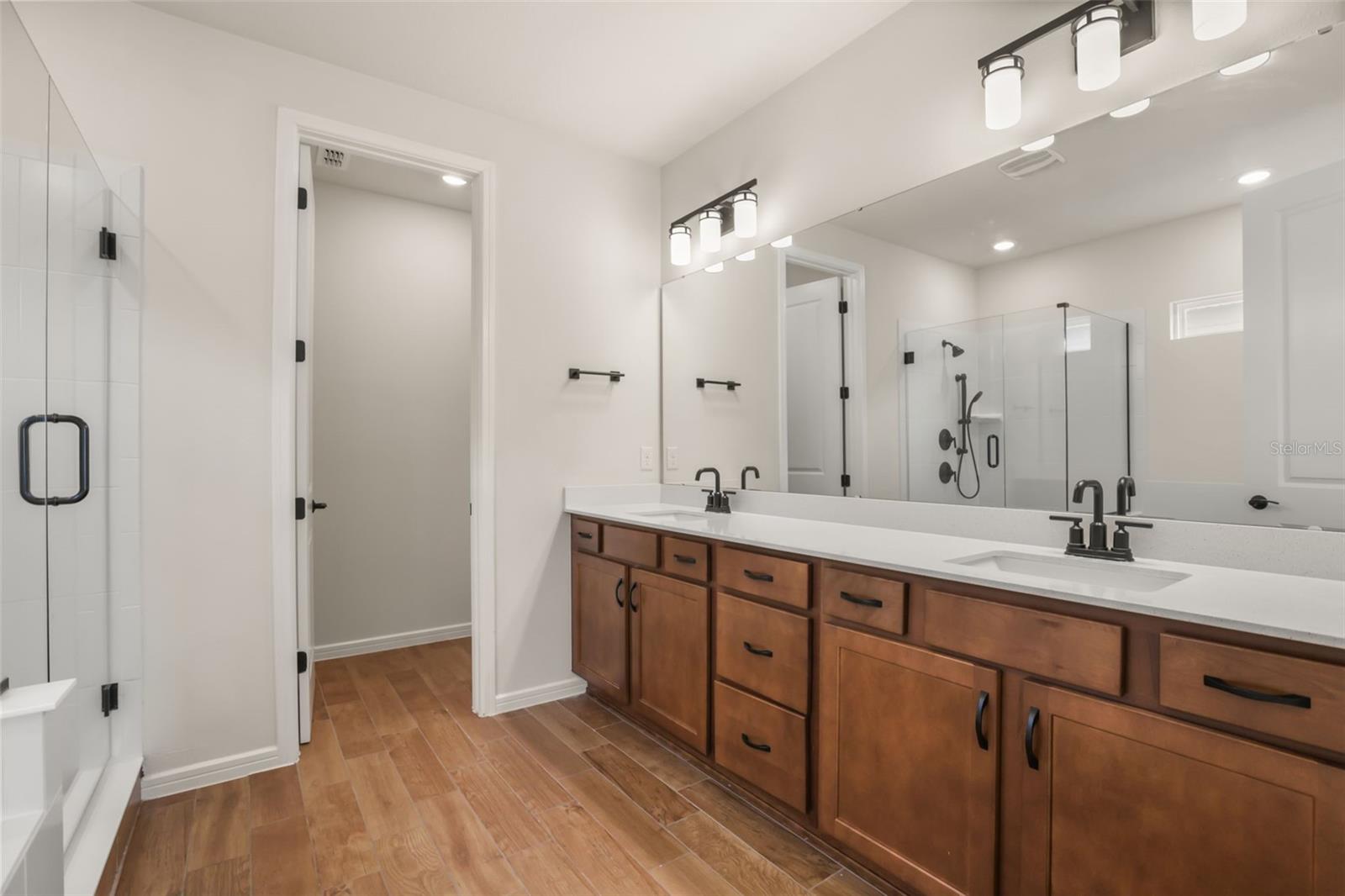 ISLES/LK NONA PH 3A - Residential Lease