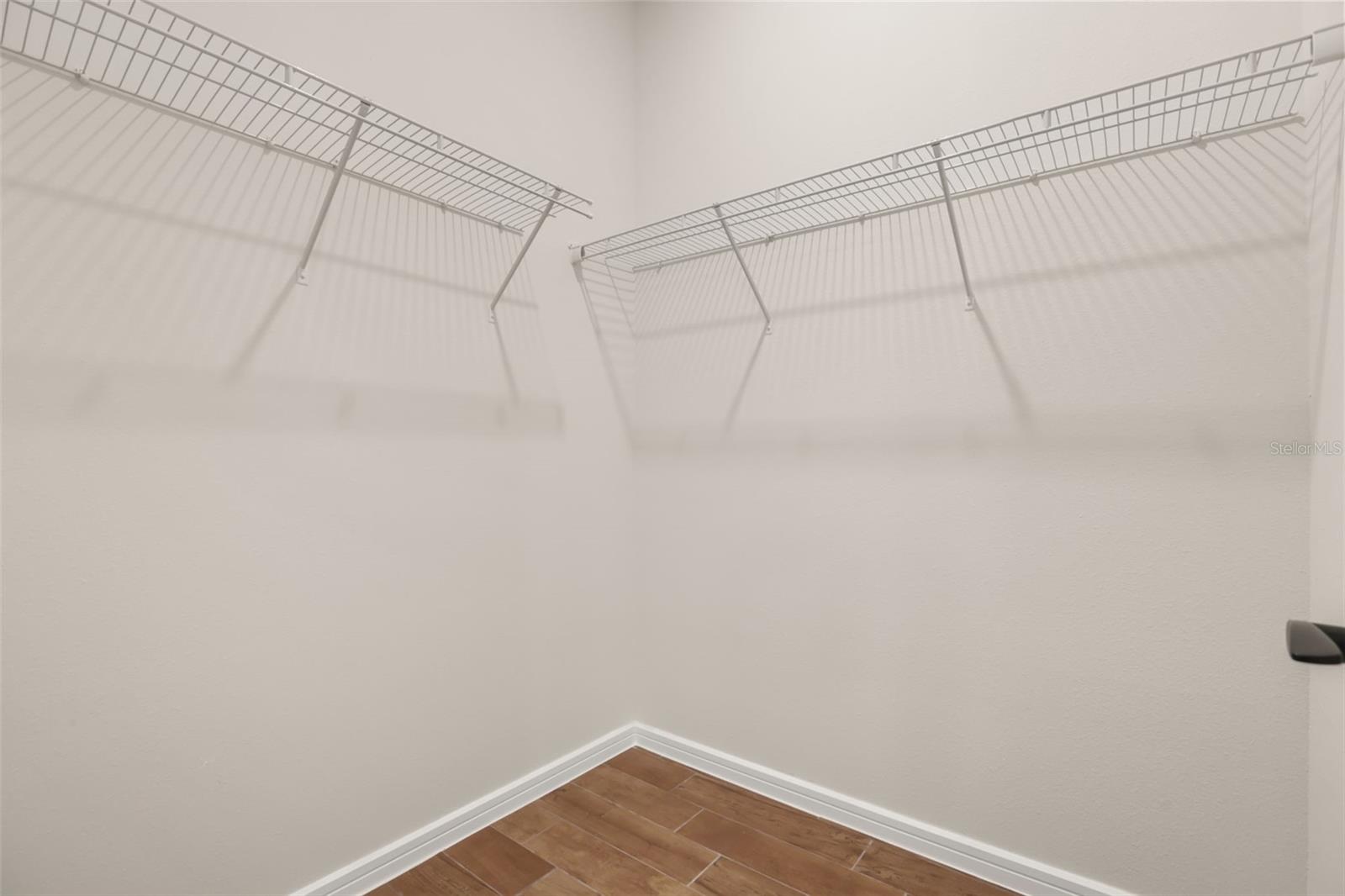 ISLES/LK NONA PH 3A - Residential Lease
