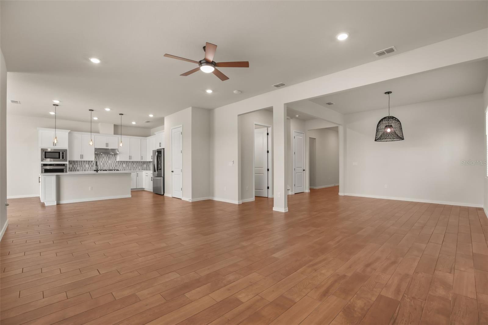 ISLES/LK NONA PH 3A - Residential Lease