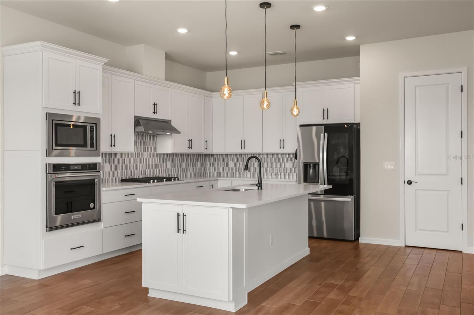 ISLES/LK NONA PH 3A - Residential Lease