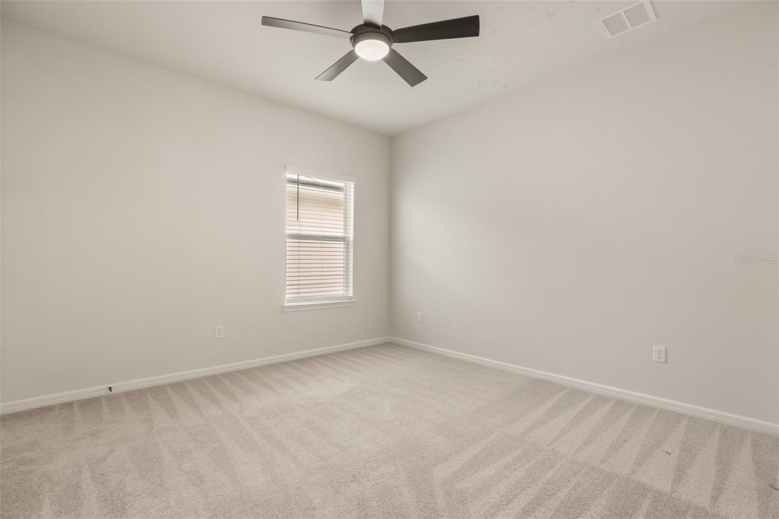 ISLES/LK NONA PH 3A - Residential Lease