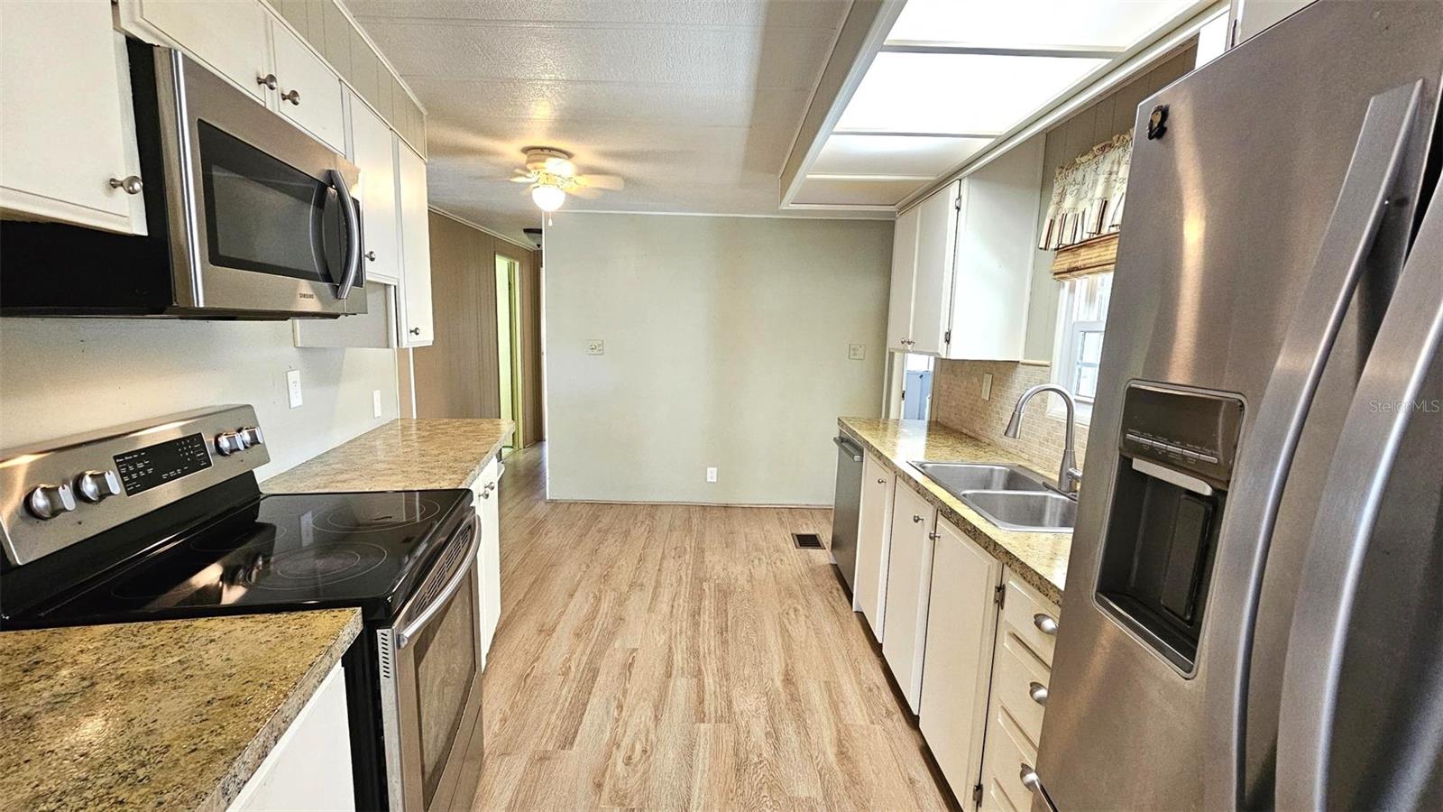 HOL MOB ESTATES 2ND ADD - Residential Lease