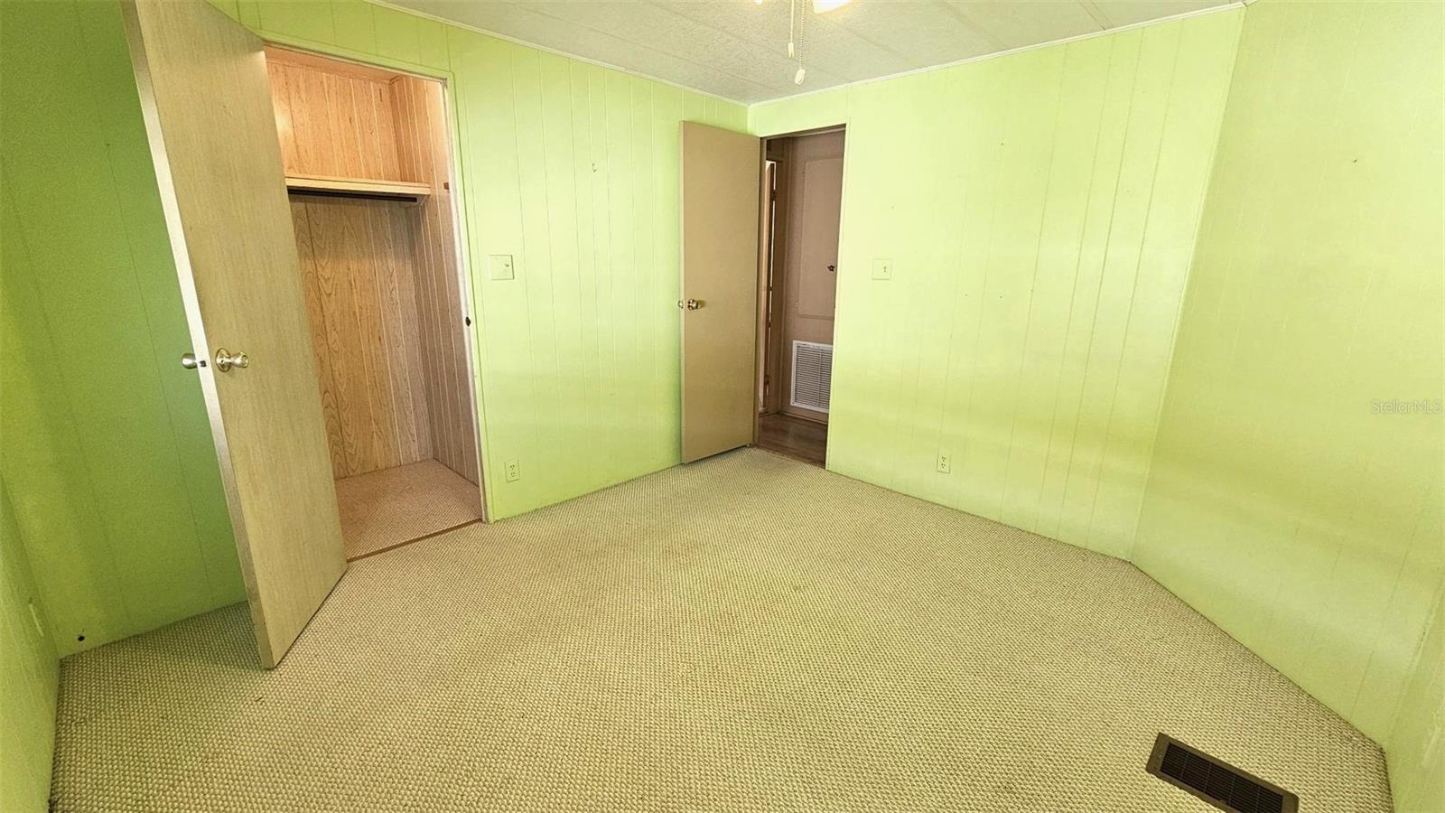 HOL MOB ESTATES 2ND ADD - Residential Lease