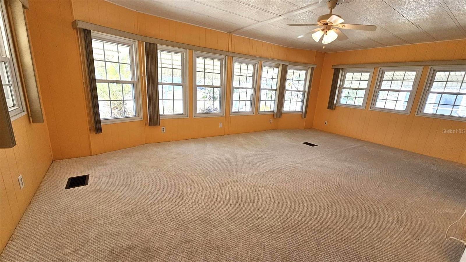 HOL MOB ESTATES 2ND ADD - Residential Lease