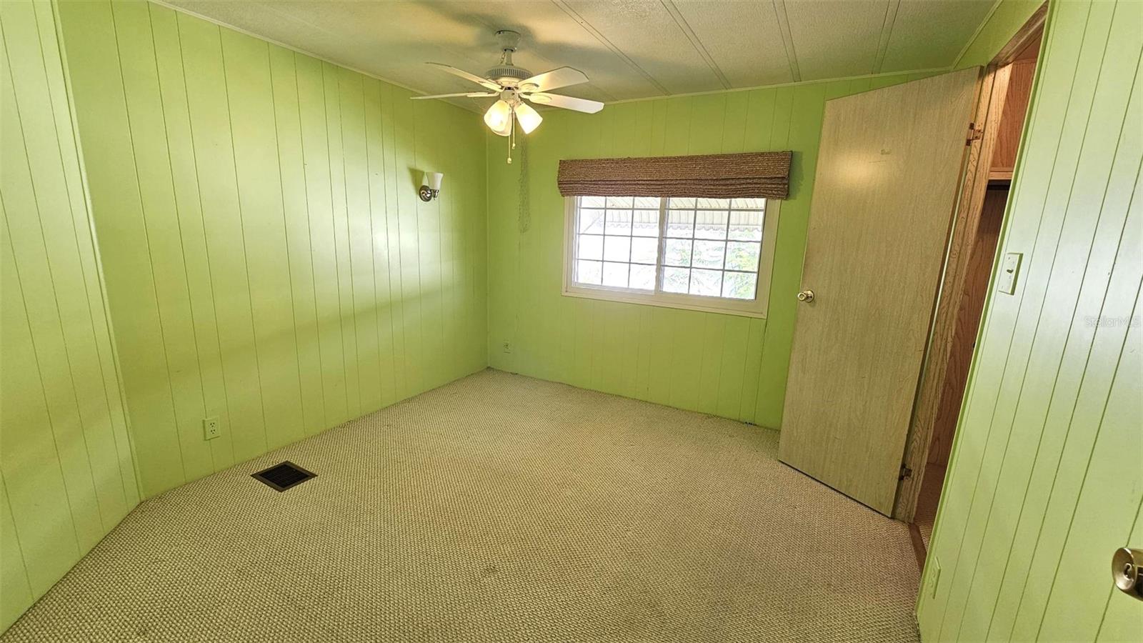 HOL MOB ESTATES 2ND ADD - Residential Lease