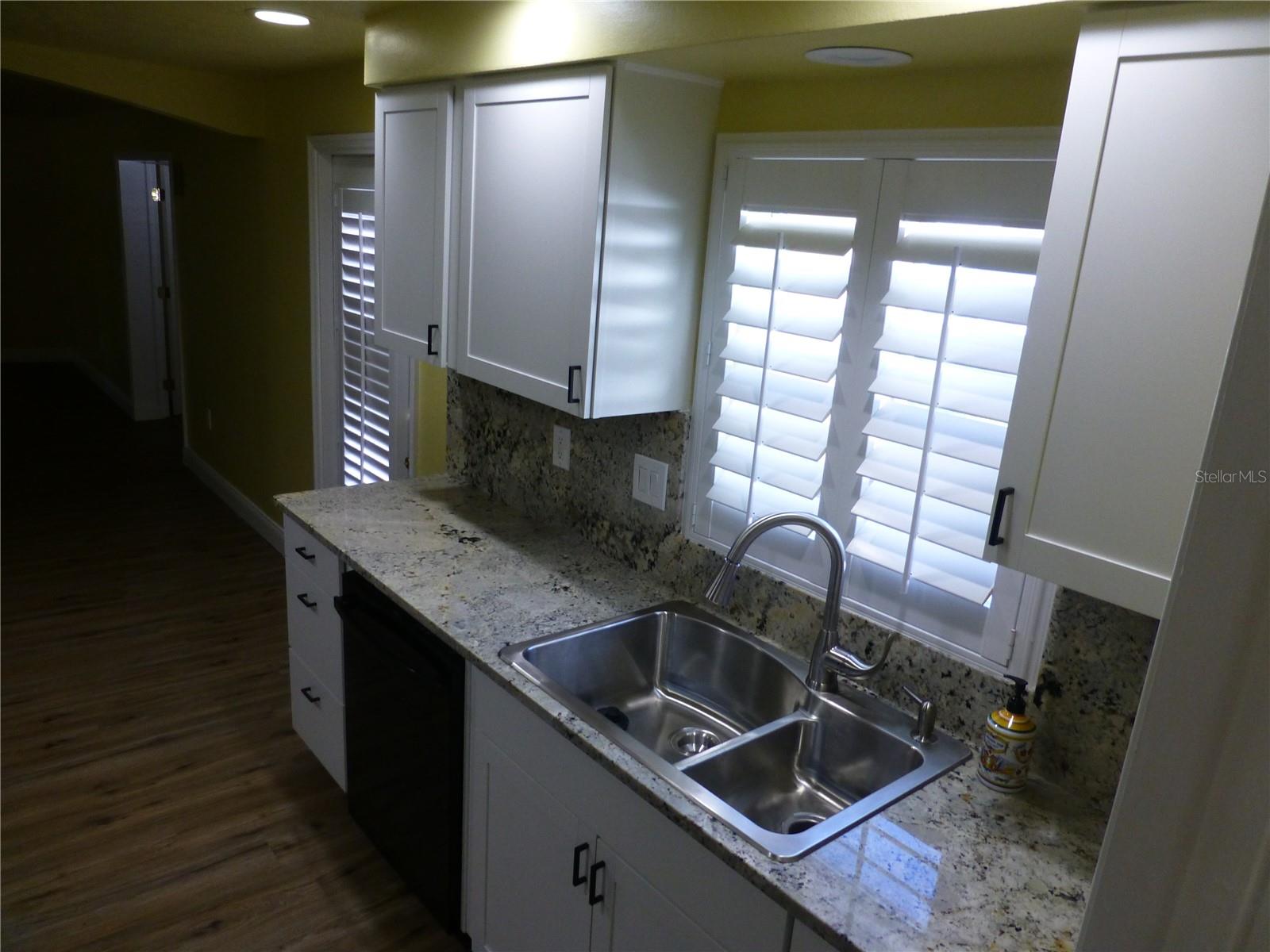 DUNEDIN MANOR SUB - Residential Lease