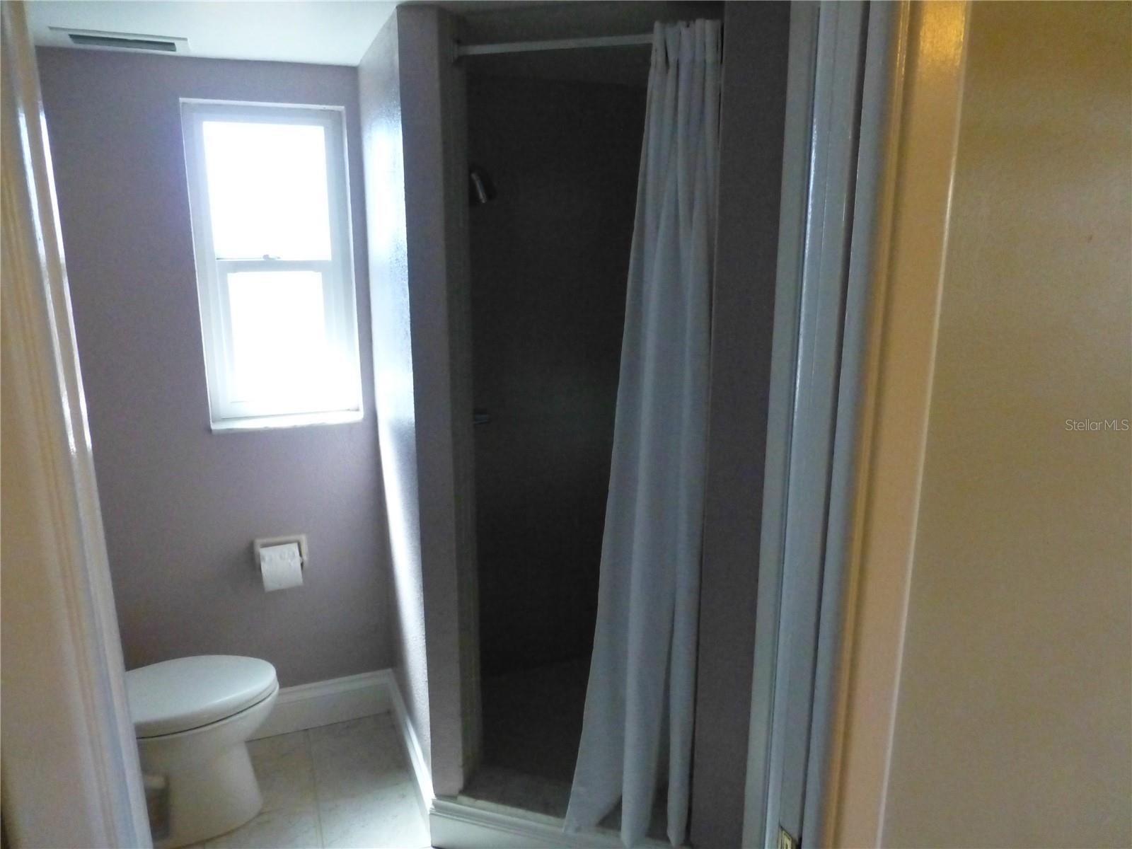 DUNEDIN MANOR SUB - Residential Lease