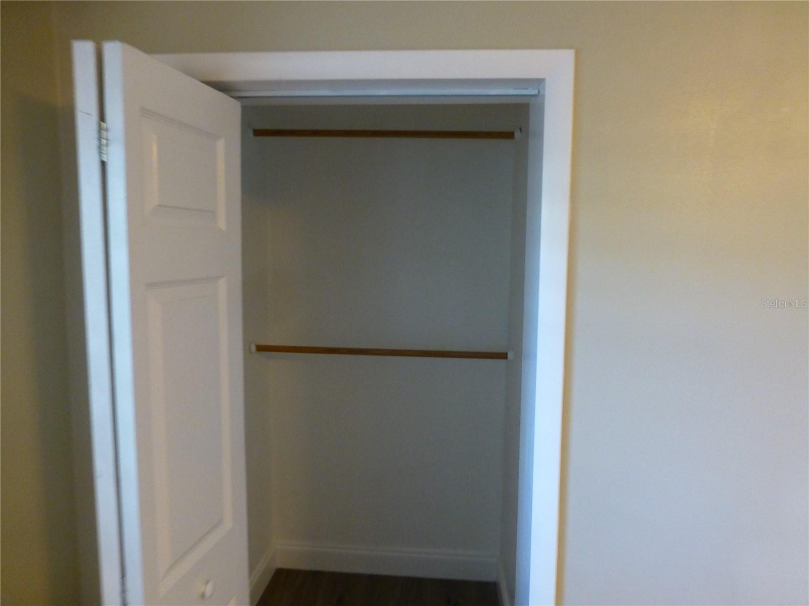 DUNEDIN MANOR SUB - Residential Lease