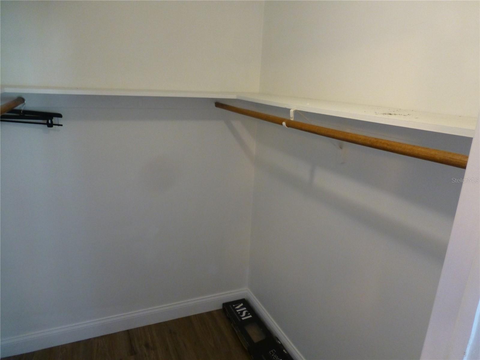 DUNEDIN MANOR SUB - Residential Lease