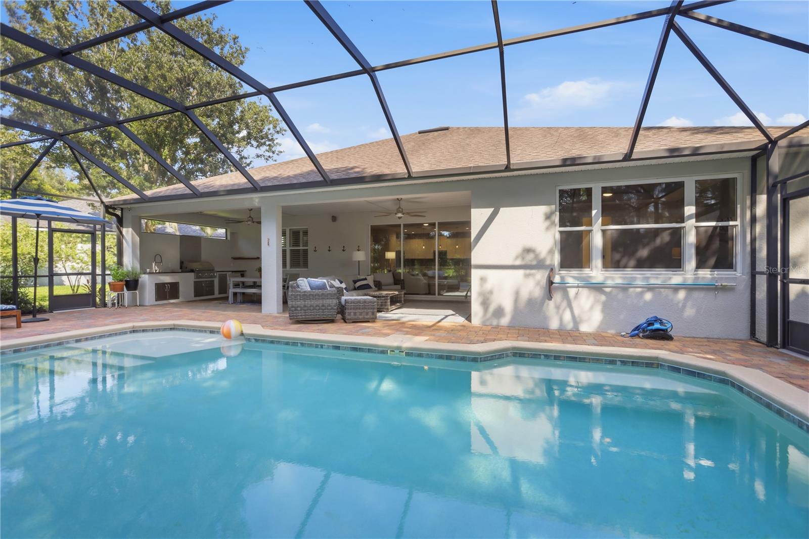 VICTORIA HILLS - Residential