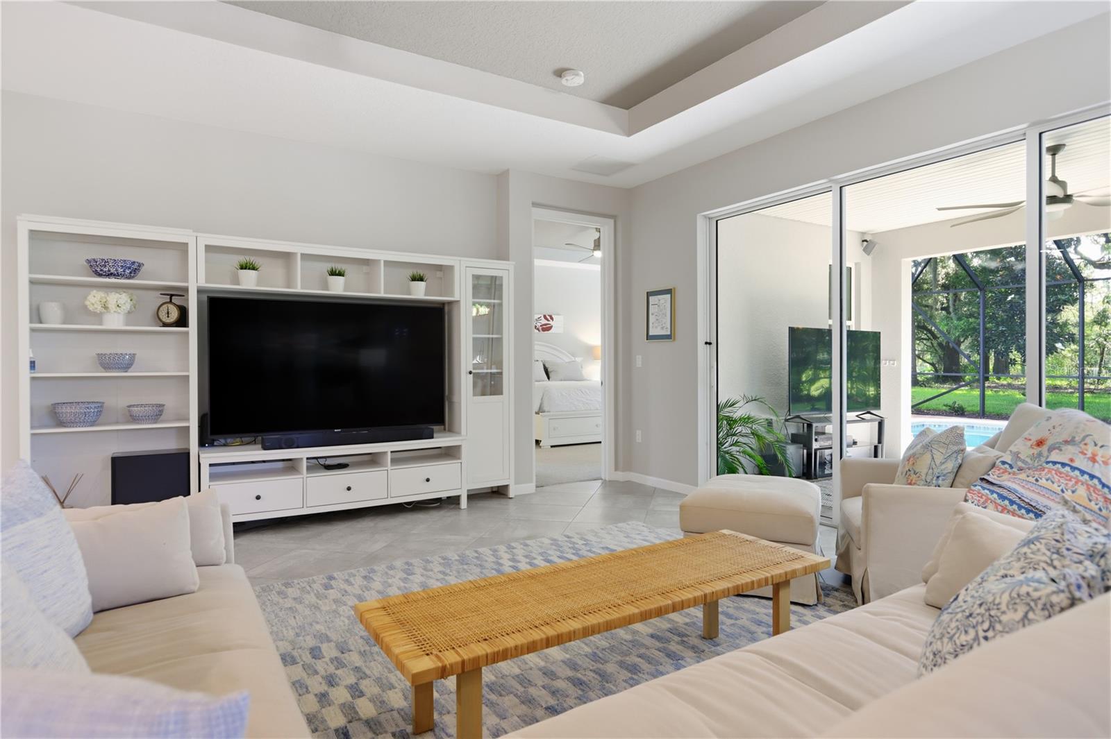 VICTORIA HILLS - Residential
