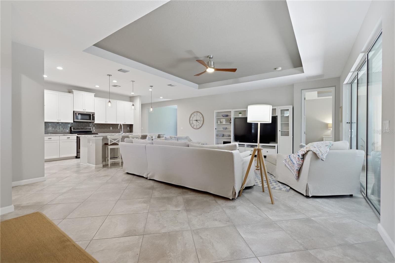 VICTORIA HILLS - Residential