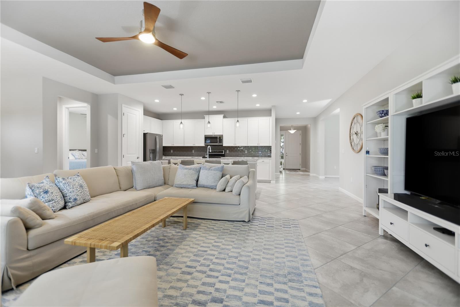 VICTORIA HILLS - Residential