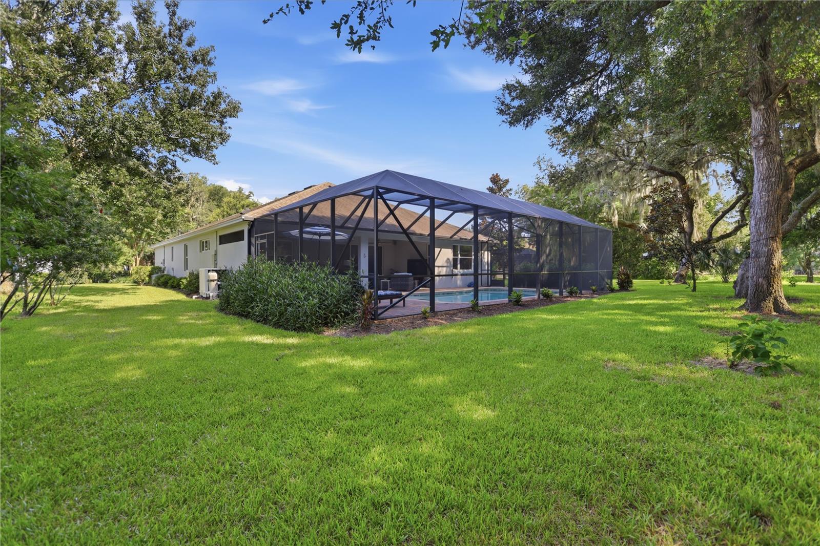 VICTORIA HILLS - Residential