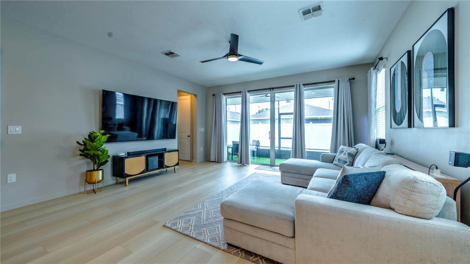 MATTIE POINTE - Residential