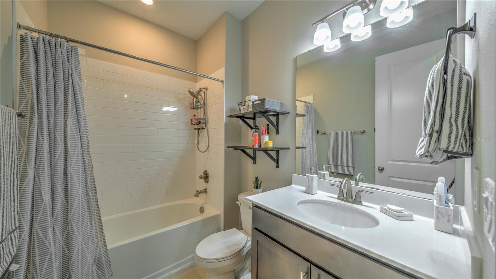 MATTIE POINTE - Residential
