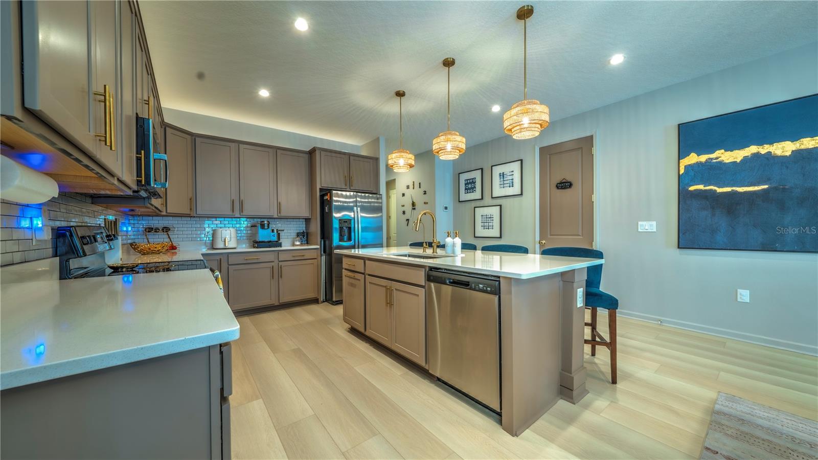 MATTIE POINTE - Residential
