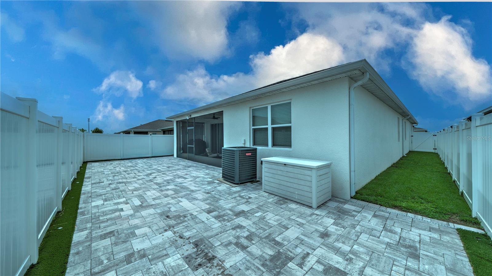 MATTIE POINTE - Residential