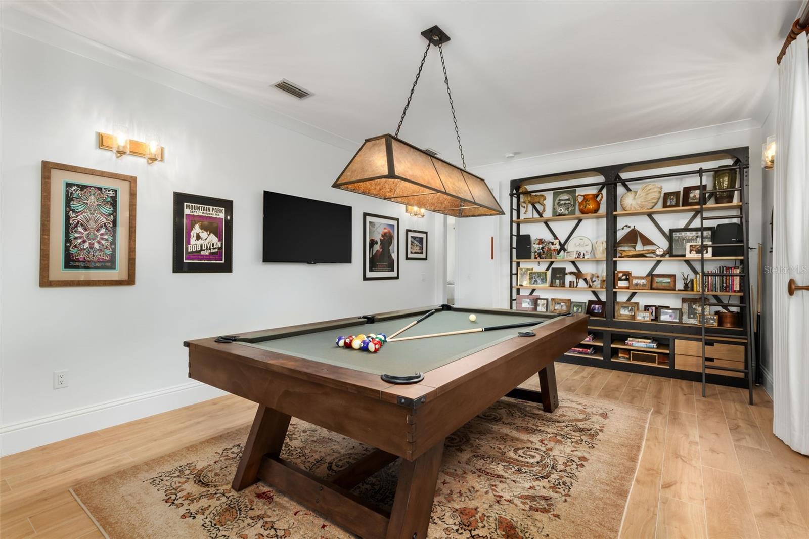 ENGLEWOOD GARDENS - Residential