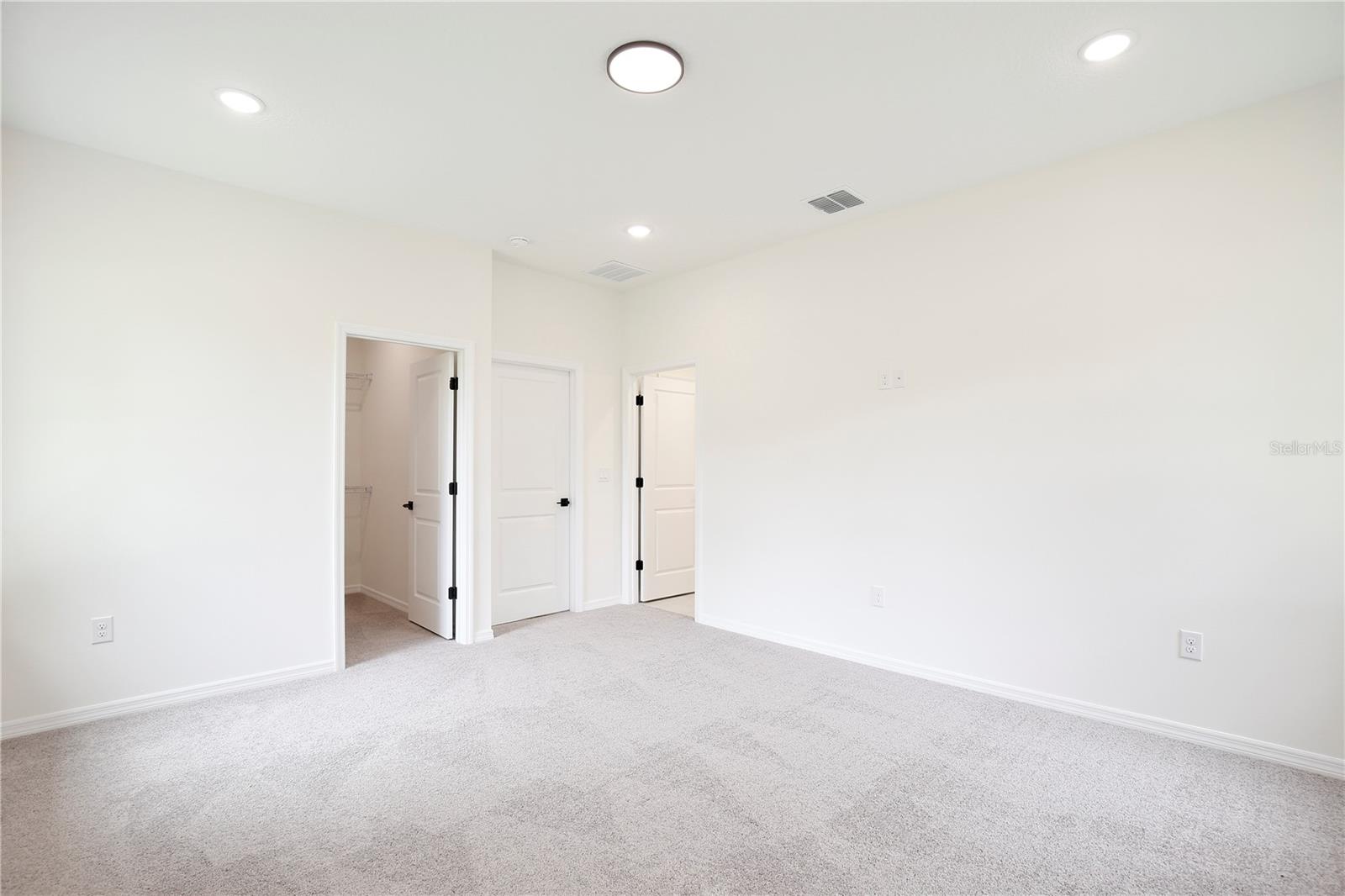 GROVELAND SUNRISE RIDGE - Residential