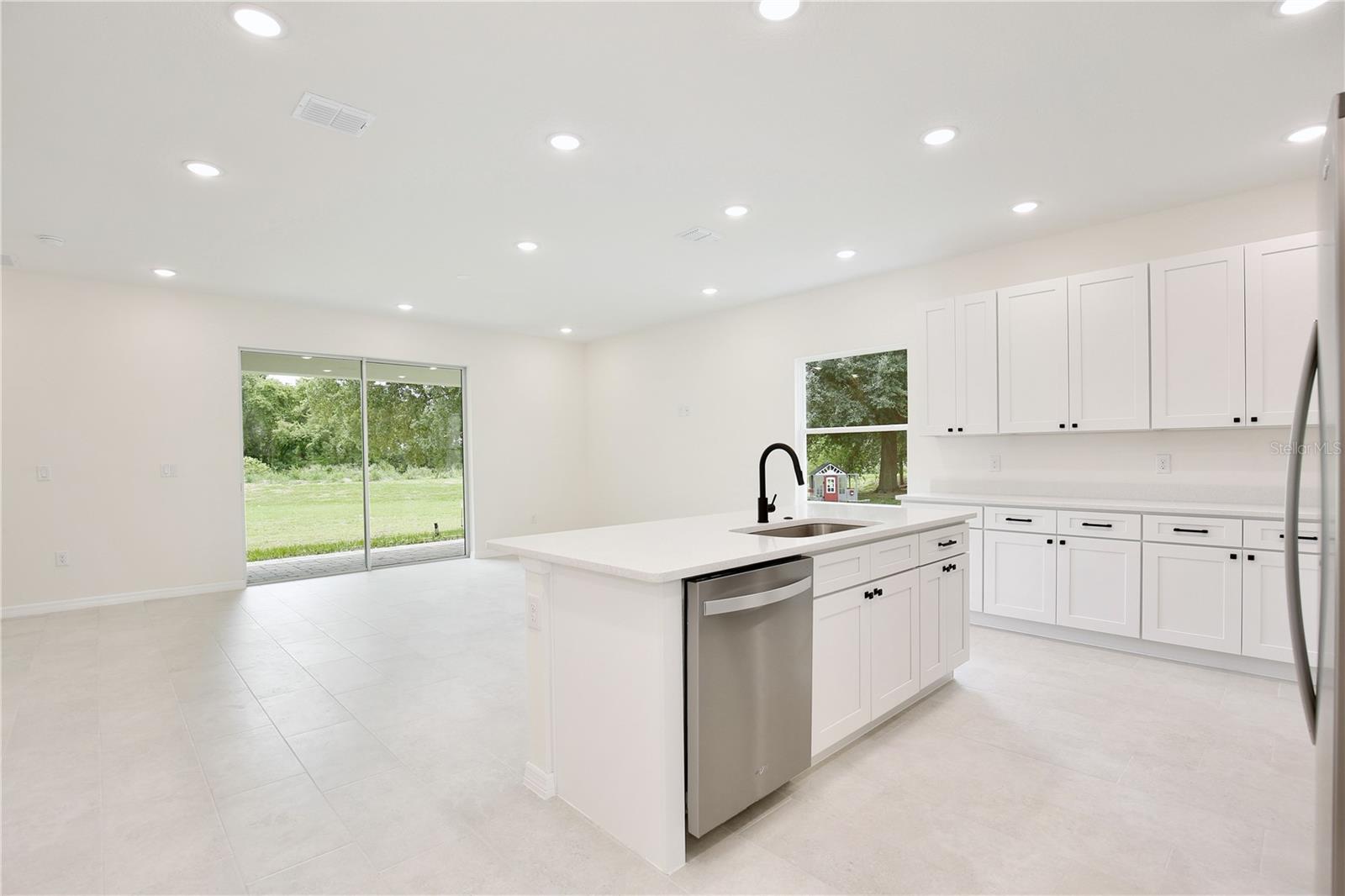 GROVELAND SUNRISE RIDGE - Residential