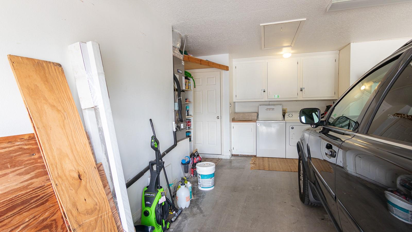 SARABAY WOODS - Residential