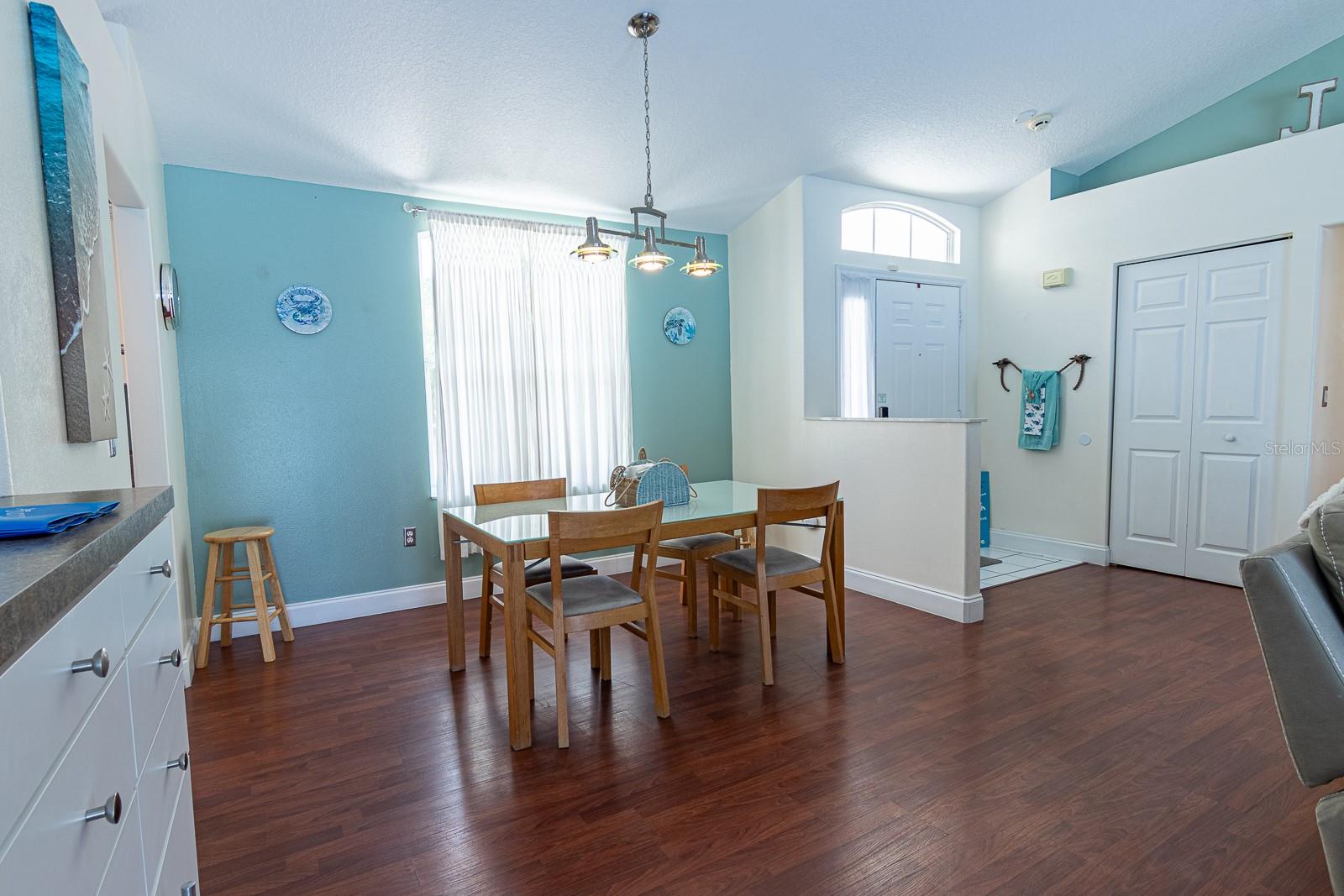 SARABAY WOODS - Residential