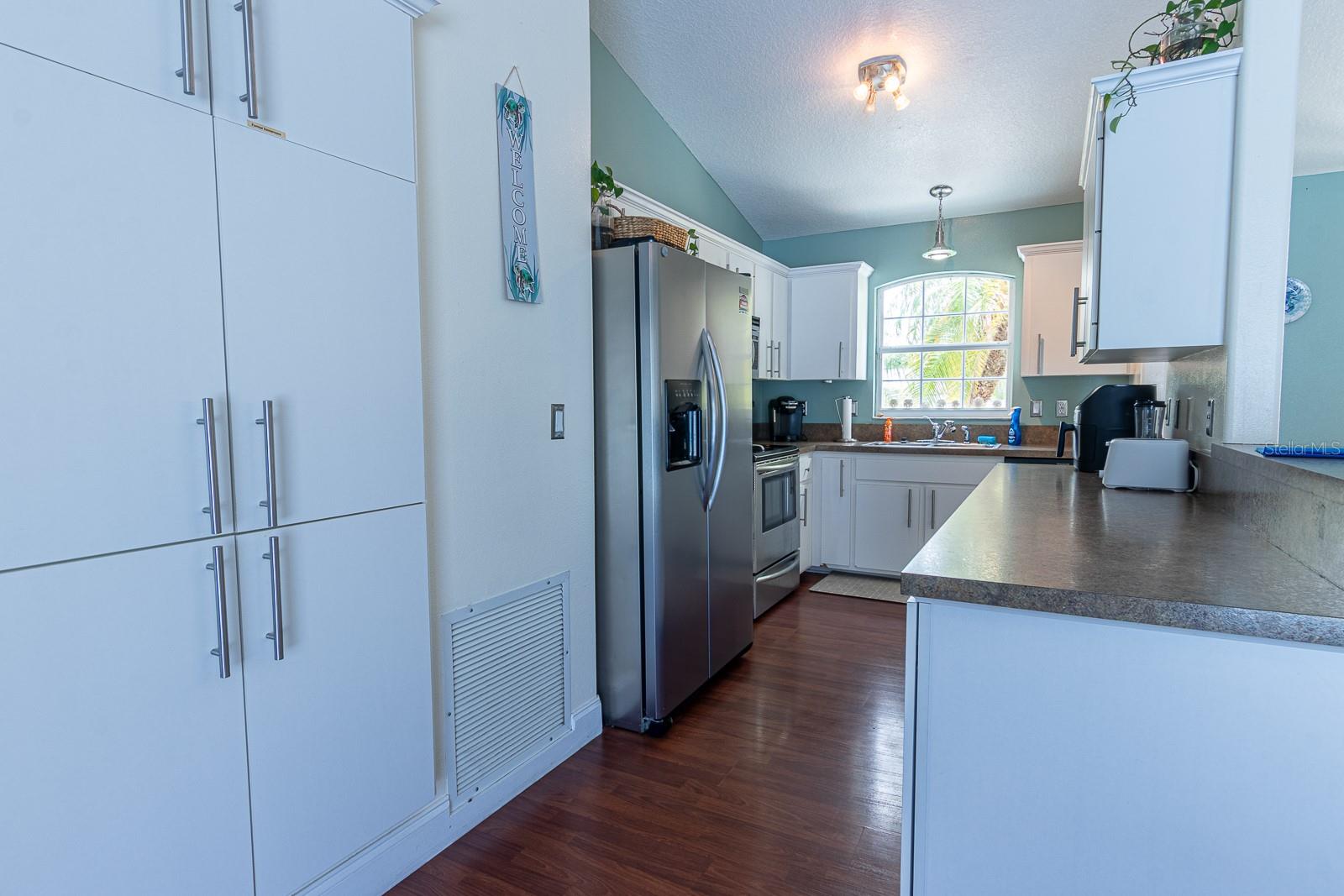 SARABAY WOODS - Residential
