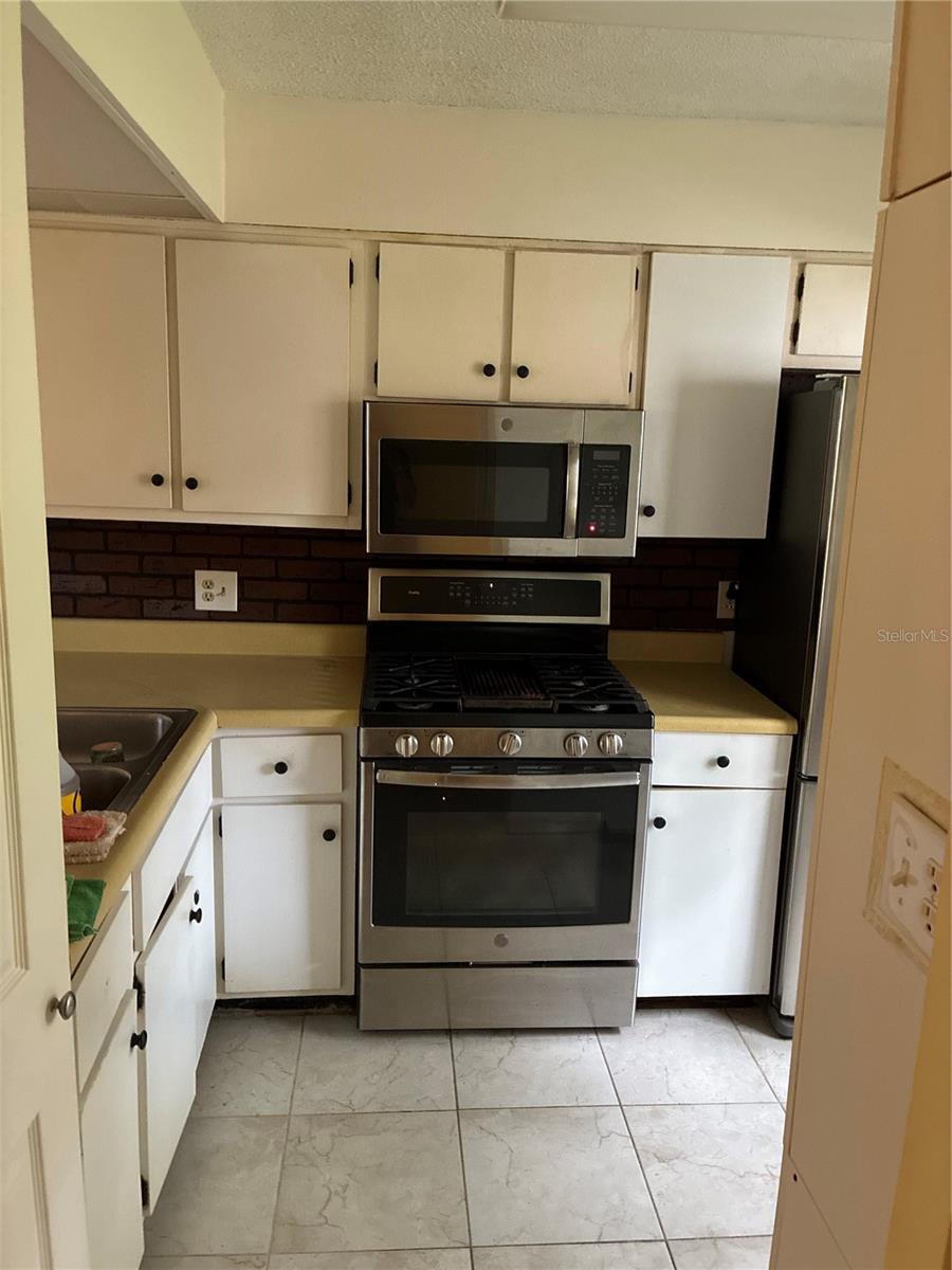 MISSION HILLS CONDO - Residential