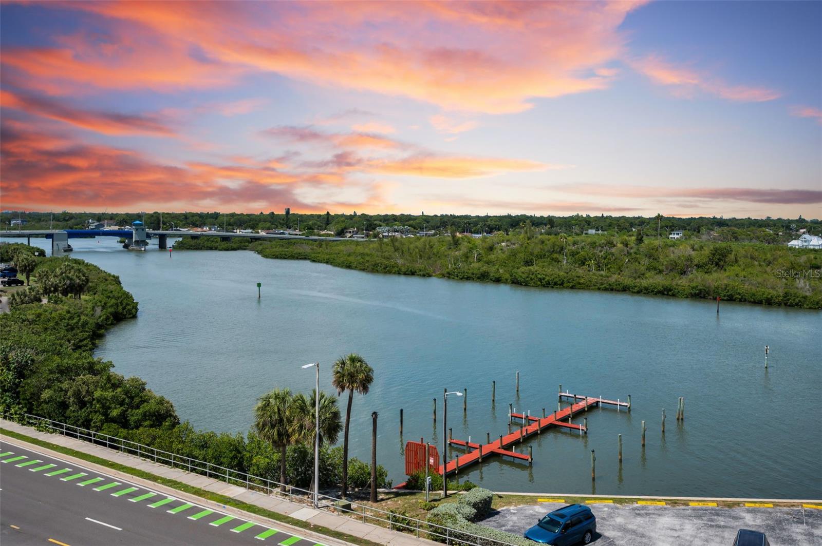 HOLIDAY VILLAS 3 - Residential